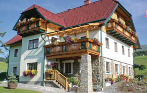 Отель Apartment Pöllau am Greim  Санкт-Петер-Ам-Каммерсберг